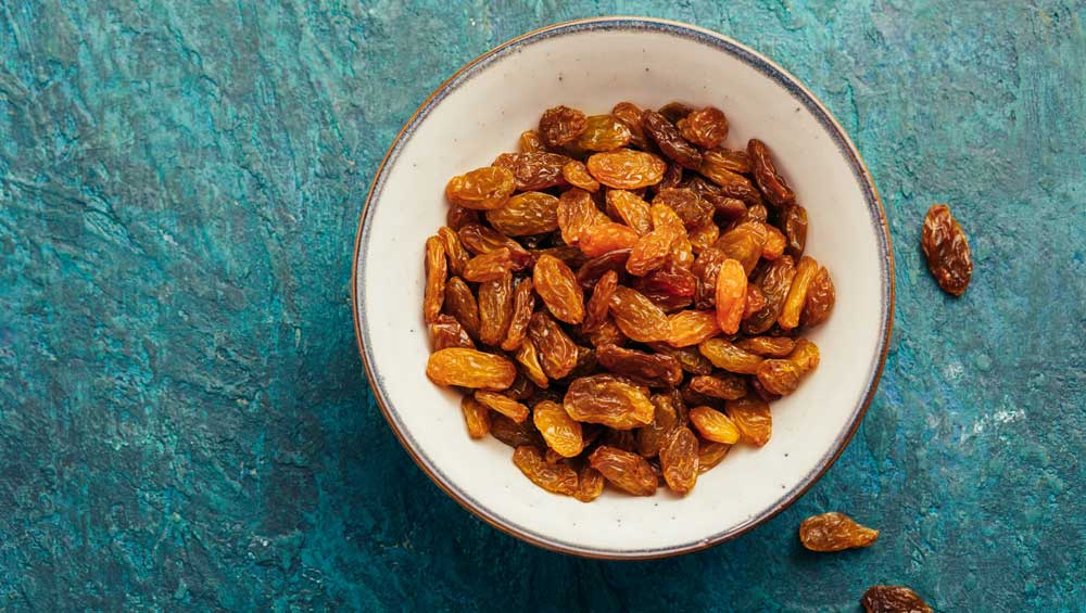 almond-and-raisins